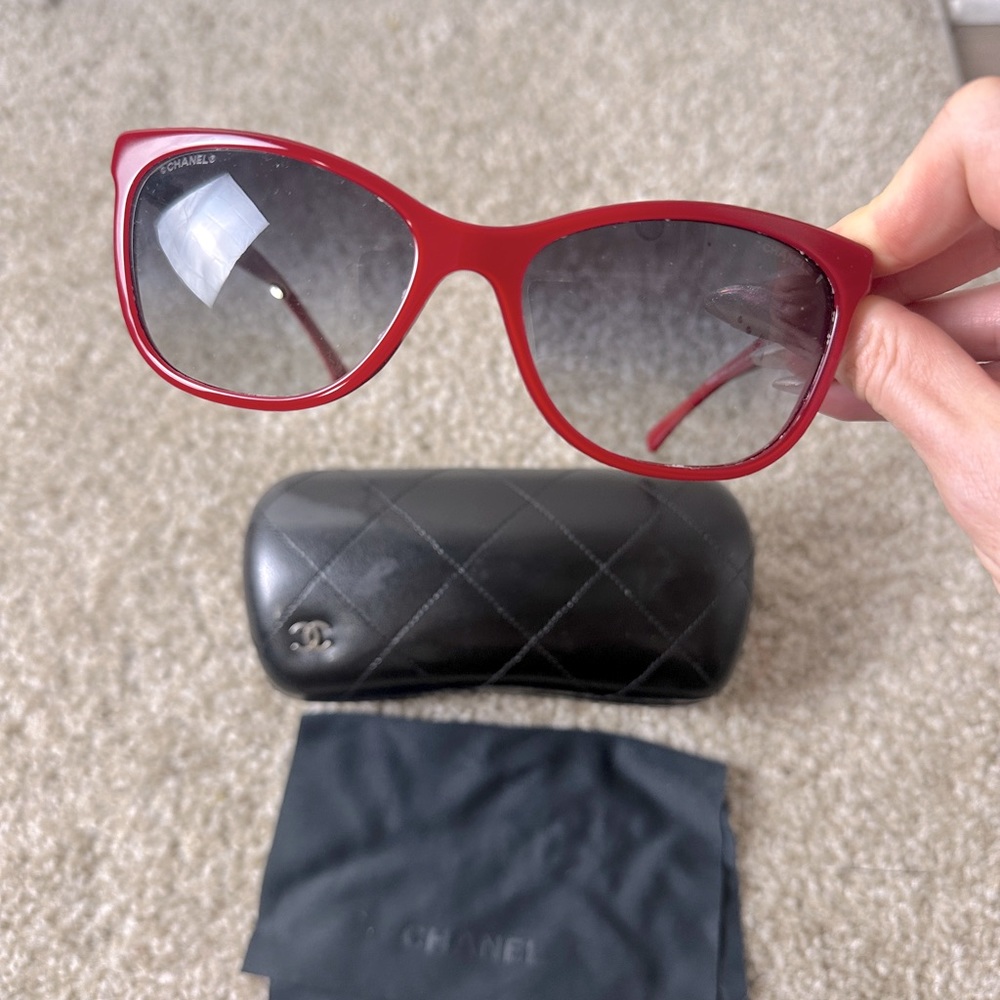 CHANEL red sunglasses. Purchased in Nordstrom. Never used mint condition